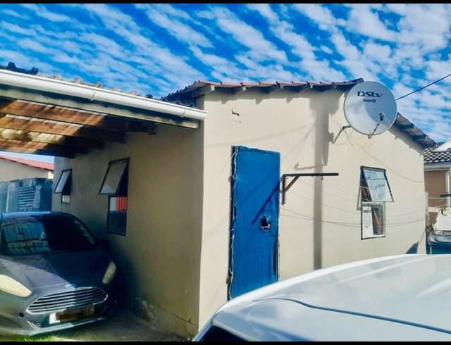 2 BEDROOM HOUSE FOR SALE IN GUGULETU